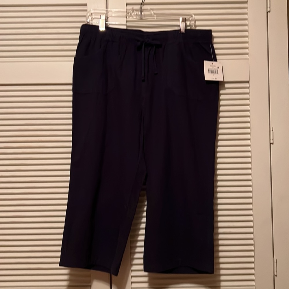 FALLS CREEK Sheeting Capri Pants